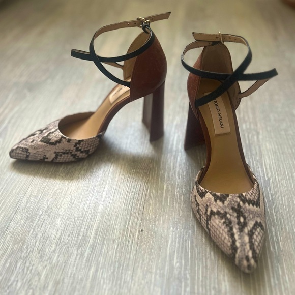 ANTONIO MELANI Shoes - Antonio Melani leather snakeskin heels